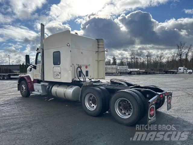Peterbilt 567 Trækkere