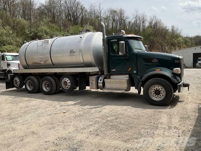 Peterbilt 567 Slamsuger