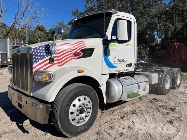 Peterbilt 567 Trækkere