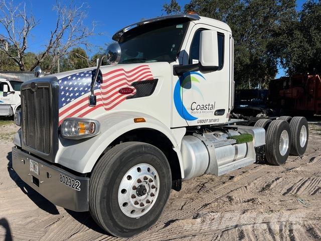 Peterbilt 567 Trækkere