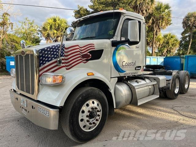 Peterbilt 567 Trækkere