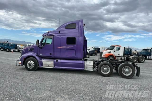Peterbilt 587 Trækkere