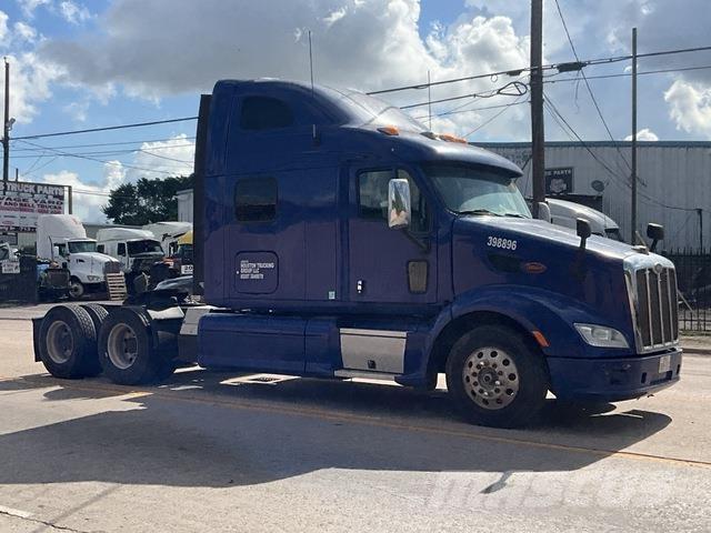 Peterbilt 587 Trækkere