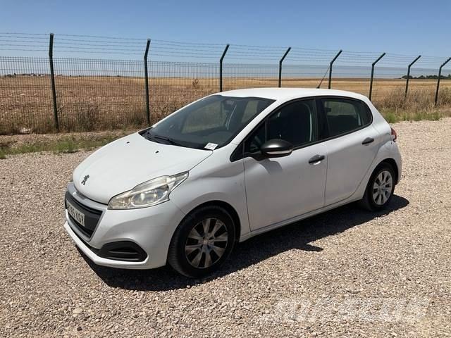 Peugeot 208 Biler
