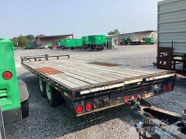 PJ F8 Anhænger med lad/Flatbed