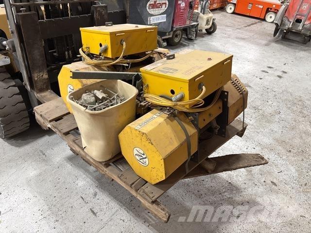  R & M 1 Ton Byggeelevatorer