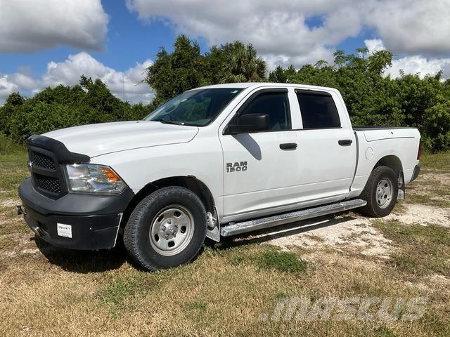 RAM 1500 Pickup/Sideaflæsning