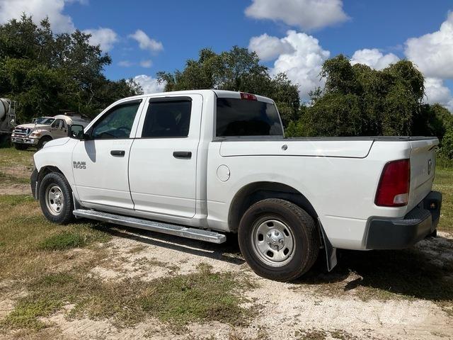 RAM 1500 Pickup/Sideaflæsning