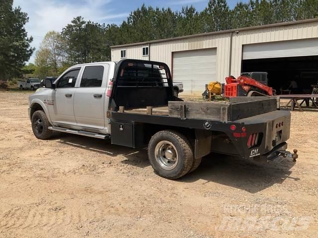 RAM 3500 Lastbil med lad/Flatbed