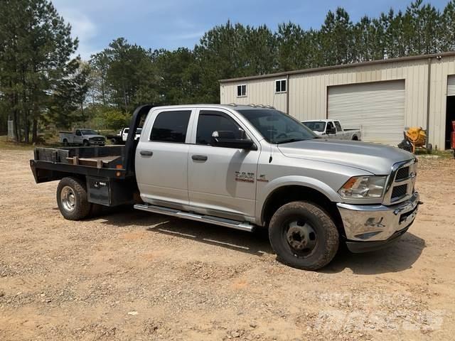 RAM 3500 Lastbil med lad/Flatbed