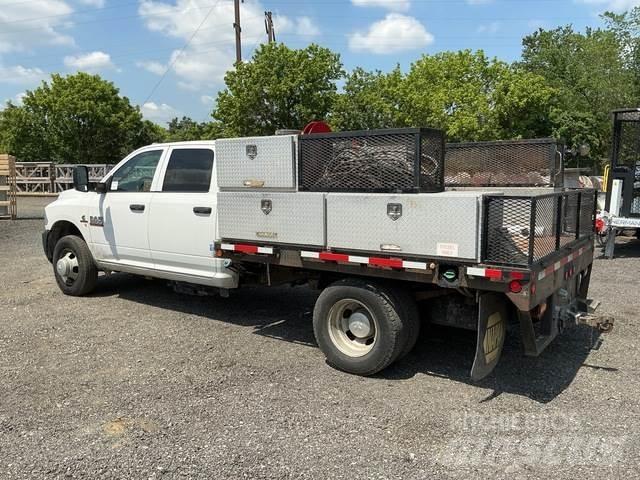 RAM 3500 Lastbil med lad/Flatbed