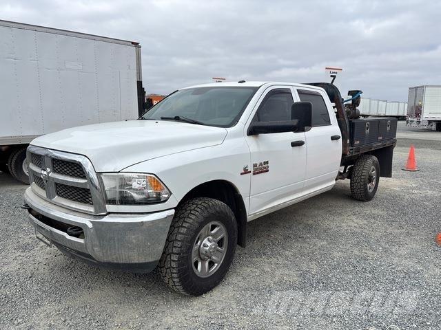 RAM 3500 Lastbil med lad/Flatbed