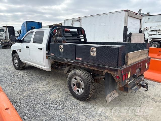 RAM 3500 Lastbil med lad/Flatbed