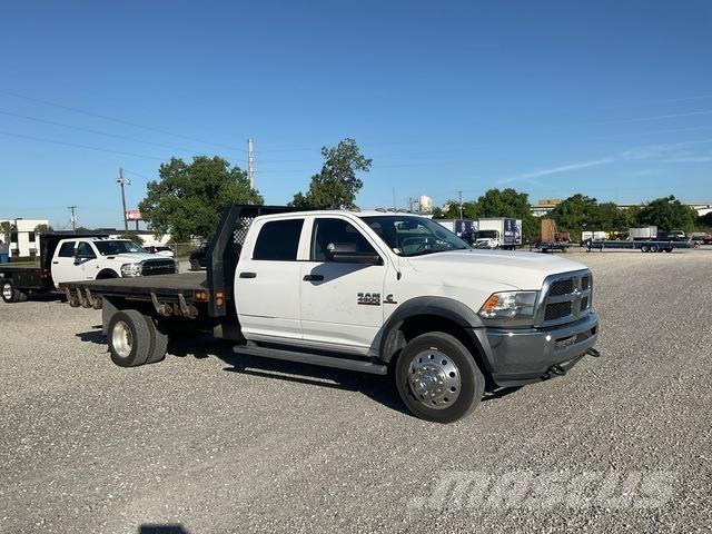 RAM 4500 Lastbil med lad/Flatbed