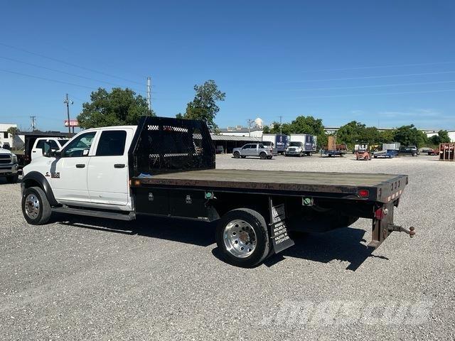 RAM 4500 Lastbil med lad/Flatbed