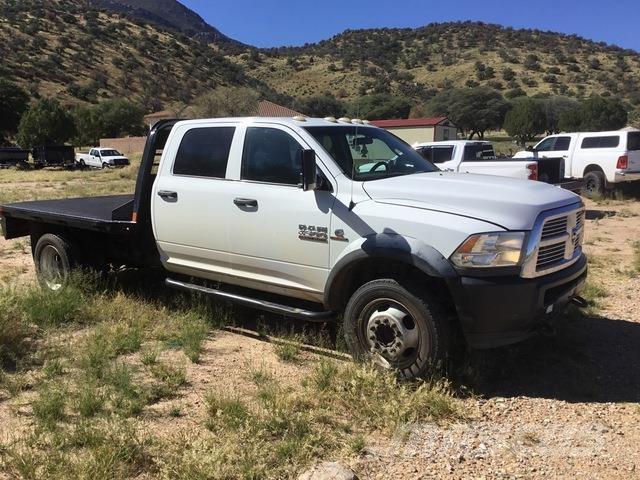 RAM 4500 Lastbil med lad/Flatbed