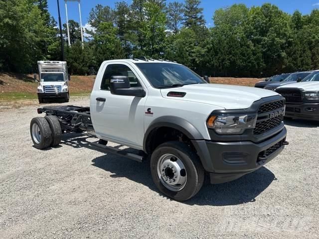 RAM 5500 Kabiner og interiør