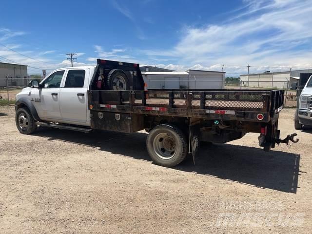 RAM 5500 Lastbil med lad/Flatbed