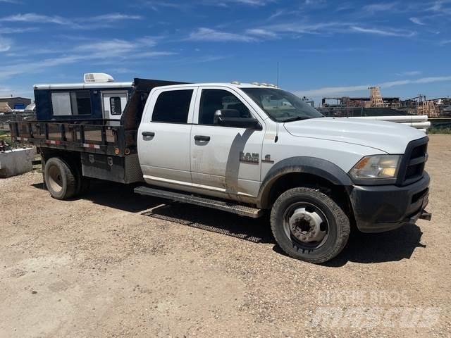 RAM 5500 Lastbil med lad/Flatbed