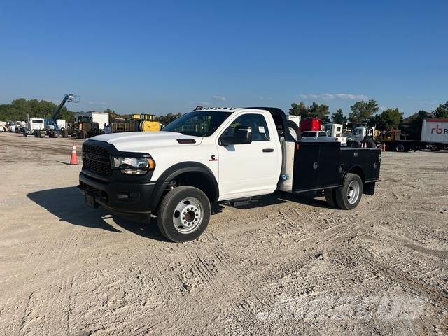 RAM 5500 Lastbil med lad/Flatbed
