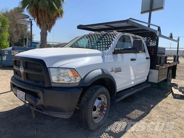 RAM 5500 Lastbil med kran