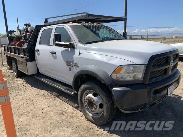 RAM 5500 Lastbil med kran
