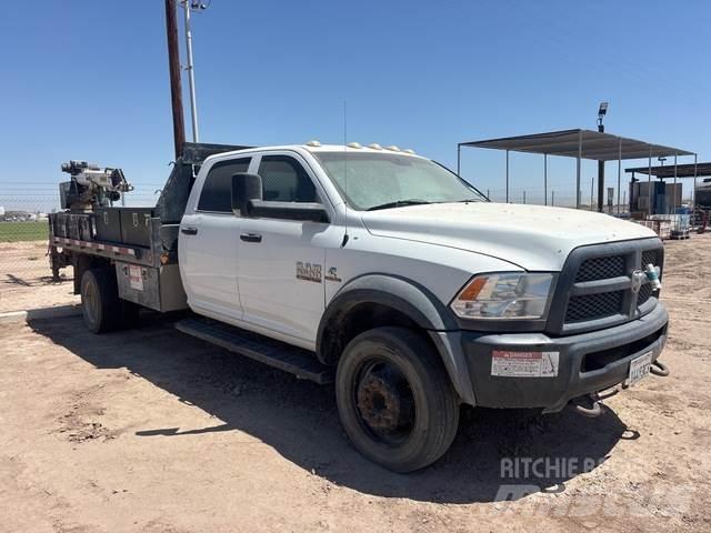 RAM 5500HD Lastbil med lad/Flatbed
