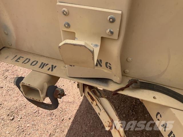  Raytheon M1101 Andre anhængere