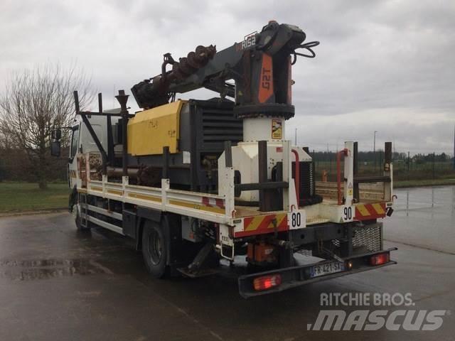 Renault D250 Lastbilmonterede borerigge
