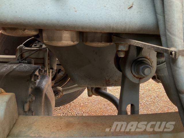 Renault Kerax Sneskovle og -plove