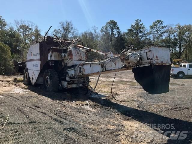 Roadtec SB2500 Transportmidler til materiel