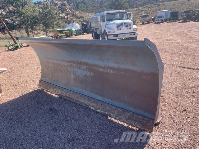  RY Ind. Sneskovle og -plove