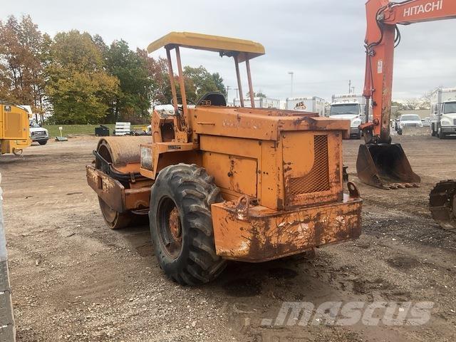 Sakai SV70TF Enkelt tromle