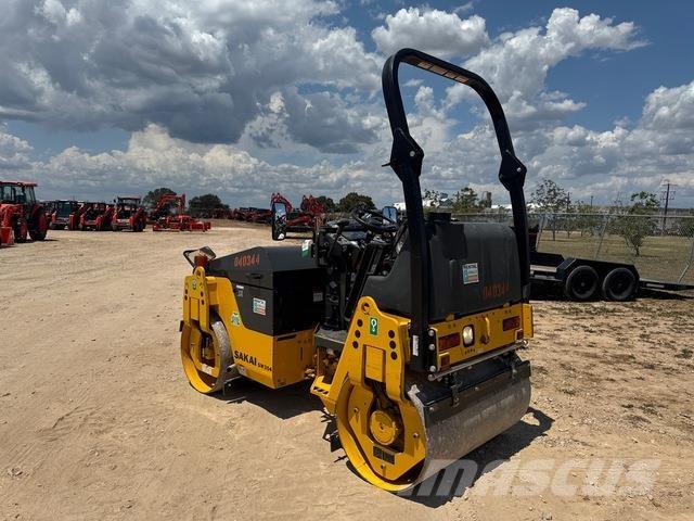 Sakai SW354 Tvilling tromle