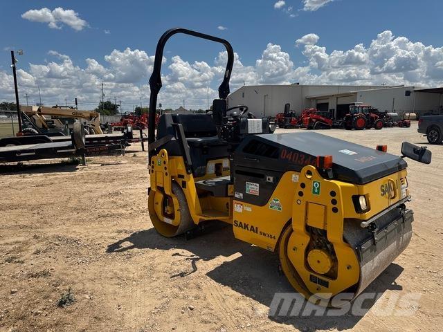 Sakai SW354 Tvilling tromle