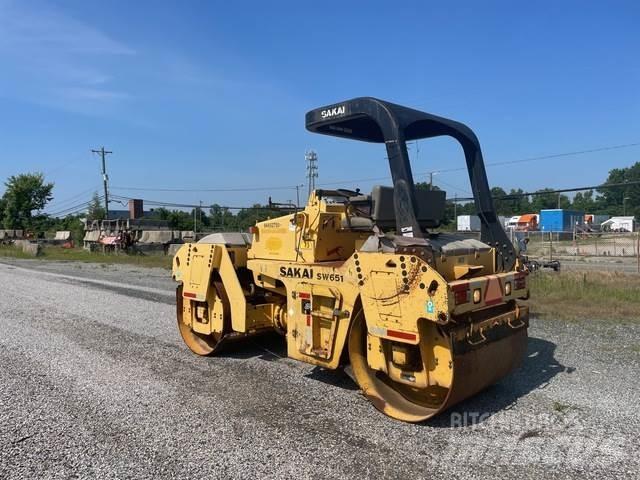Sakai SW651 Tvilling tromle