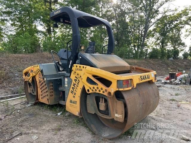Sakai SW770HF Tvilling tromle