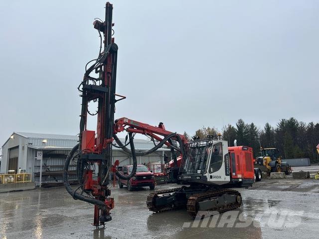 Sandvik DX800 Overfladeboreudstyr / Borerigge