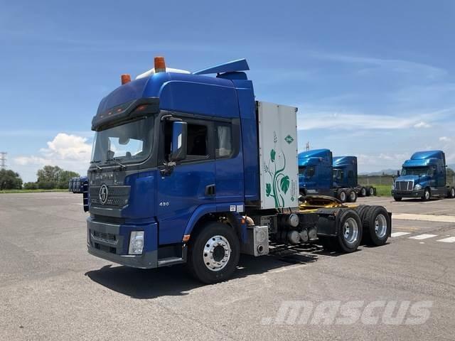 Shacman X3000 Kabiner og interiør