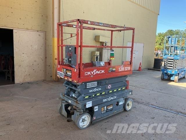 SkyJack 3219 Saxlifte
