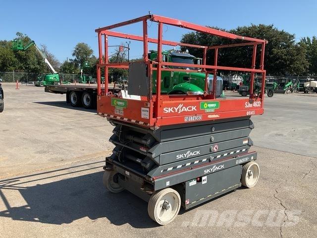 SkyJack 4632 Saxlifte