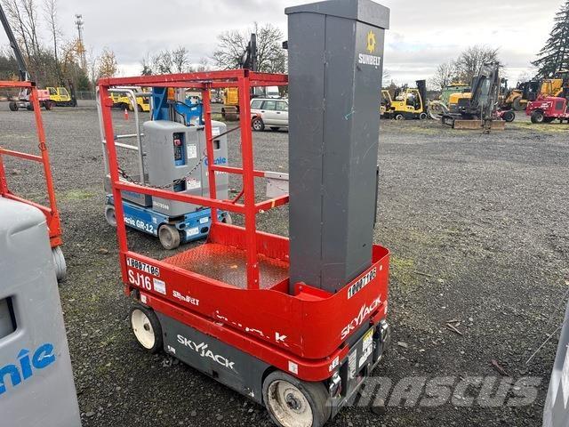 SkyJack SJ16 Søjlelifte