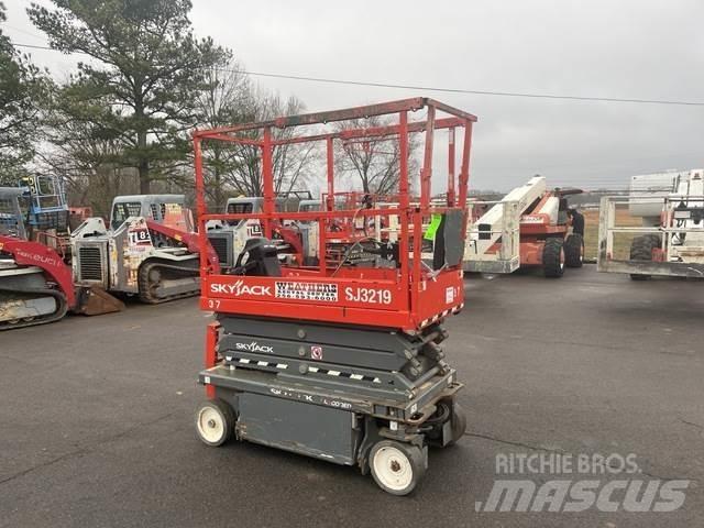 SkyJack SJ3219 Saxlifte