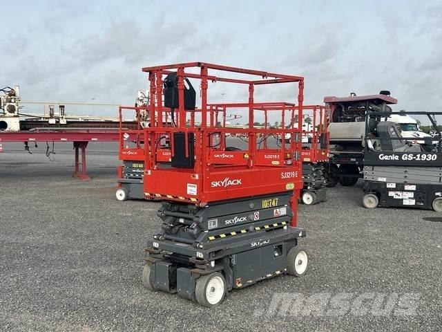 SkyJack SJ3219 Saxlifte