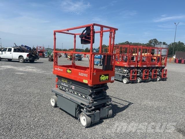 SkyJack SJ3219 Saxlifte