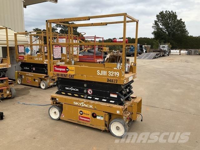SkyJack SJ3219 Saxlifte