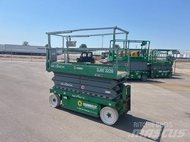 SkyJack SJ3226 Saxlifte