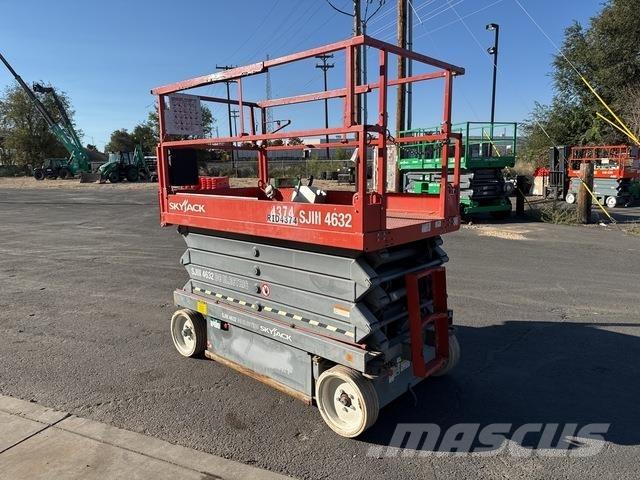 SkyJack SJ4632 Saxlifte