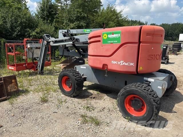 SkyJack SJ46AJ Bomlifte med knækarm