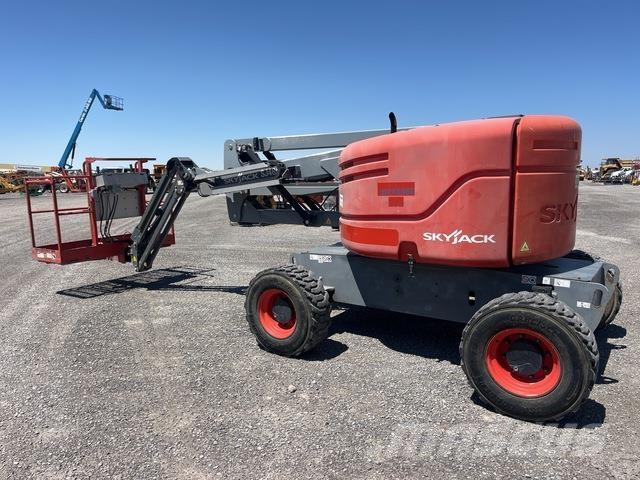 SkyJack SJ46AJ Bomlifte med knækarm